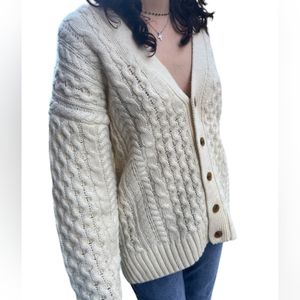 BRANDY🖤 MELVILLE EVA HEAVY WOOL CABLE KNIT CARDIGAN WOMEN SIZE OVERSIZED FIT